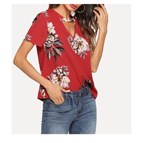 Red Floral Short Sleeve Cut Out V Neck Blouse - Picture 3 of 5